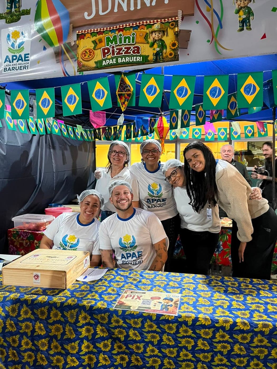 Registro da participação da APAE Barueri na Festa Junina da SDPD — 1