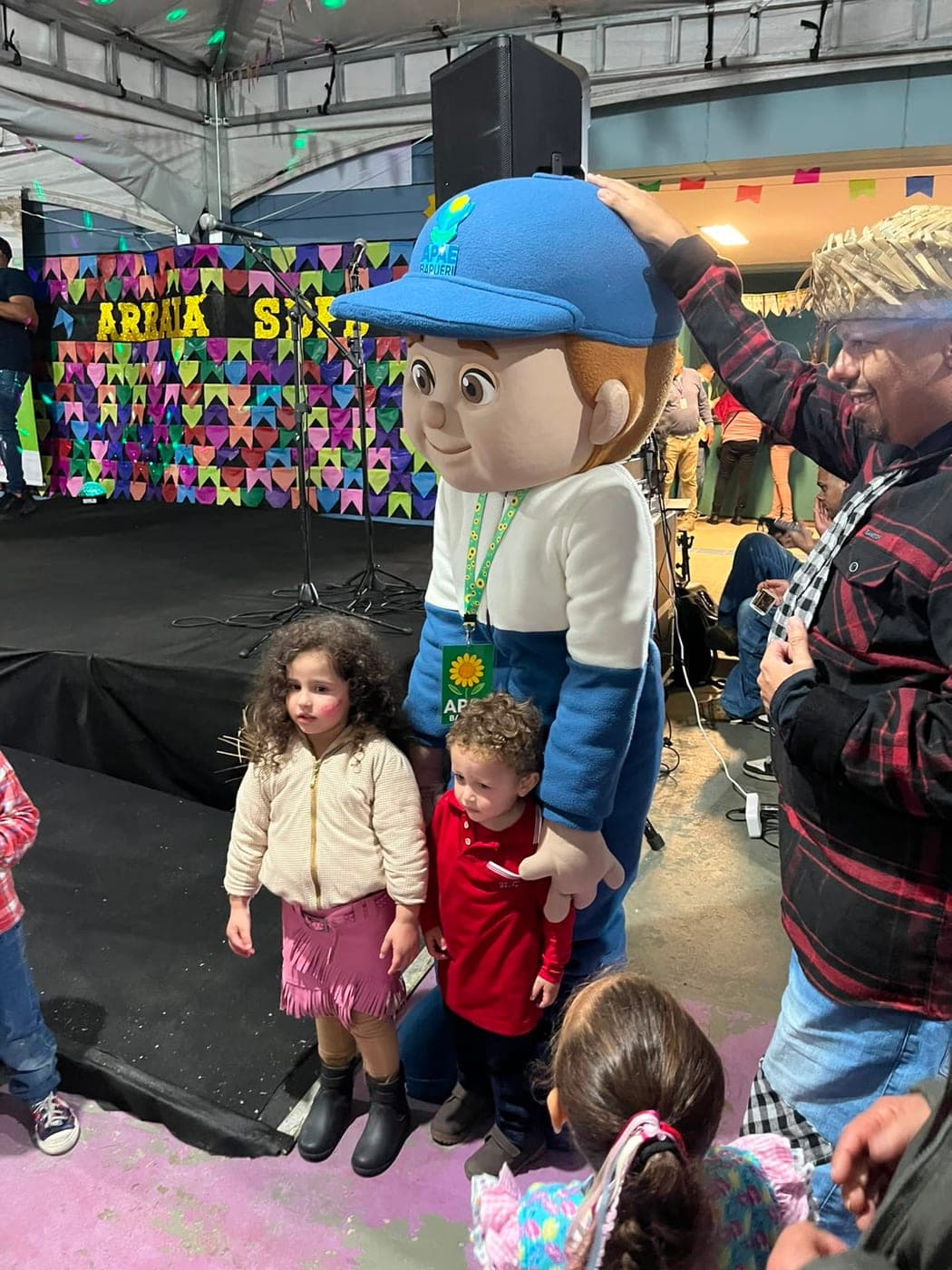 Registro da participação da APAE Barueri na Festa Junina da SDPD — 3
