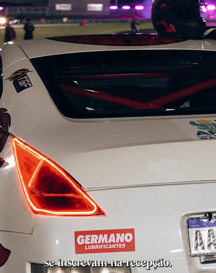 Carro do Dragão e o piloto Zaidon, do universo do drift, em ação ligada à APAE Barueri — 6