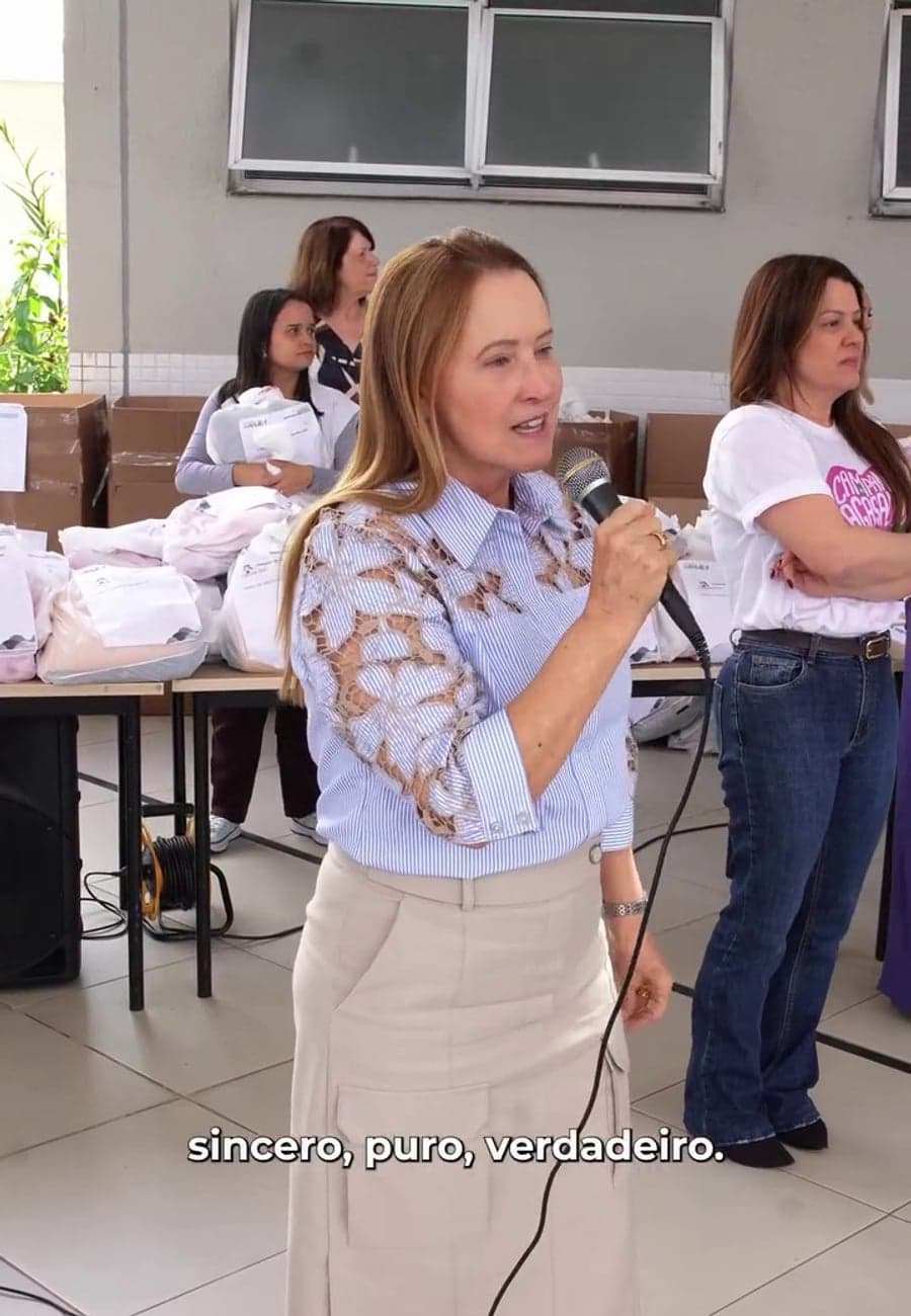 Registros da entrega da Campanha do Agasalho 2026 na APAE Barueri: autoridades, organização e os kits de inverno — 2
